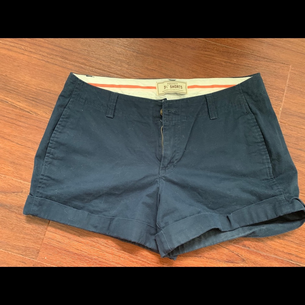 Old Navy 3 1/2” short (Navy Blue)